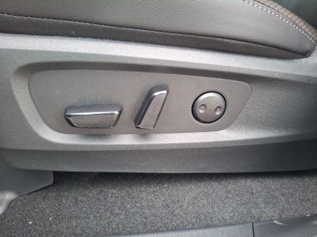 new 2025 Nissan Pathfinder car, priced at $39,106