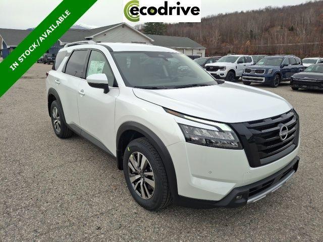 new 2025 Nissan Pathfinder car, priced at $39,106