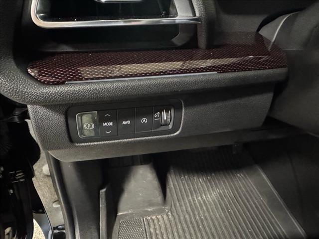 used 2024 Chevrolet Traverse car, priced at $45,514