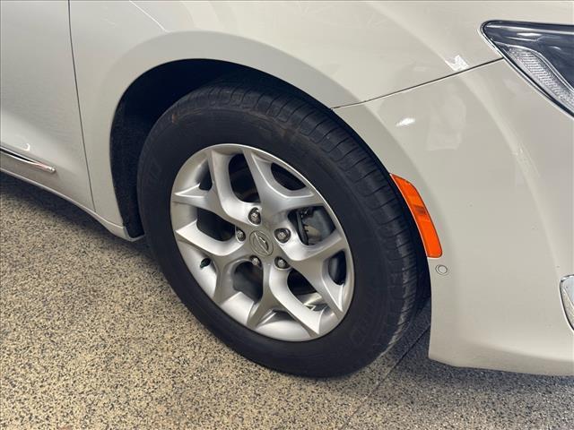 used 2019 Chrysler Pacifica car, priced at $18,499