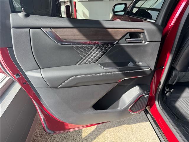 used 2024 GMC Acadia car, priced at $49,650