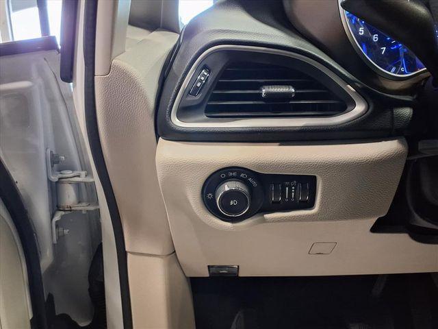 used 2018 Chrysler Pacifica car, priced at $16,300