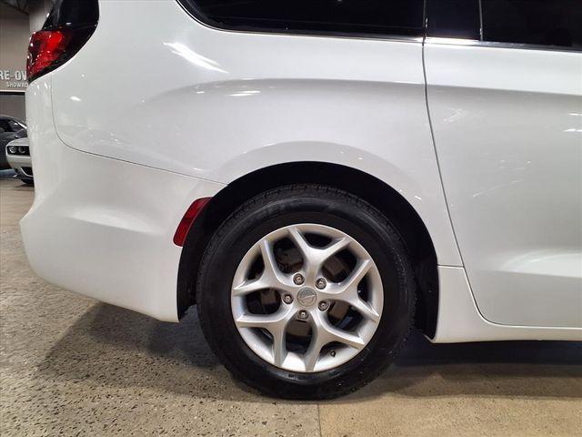 used 2018 Chrysler Pacifica car, priced at $16,300