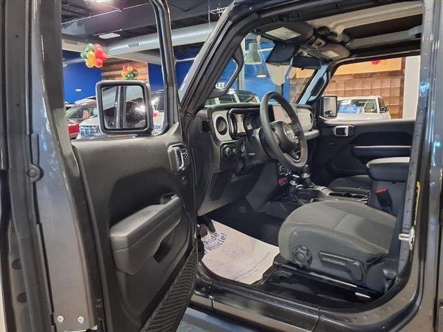 used 2024 Jeep Gladiator car, priced at $36,200
