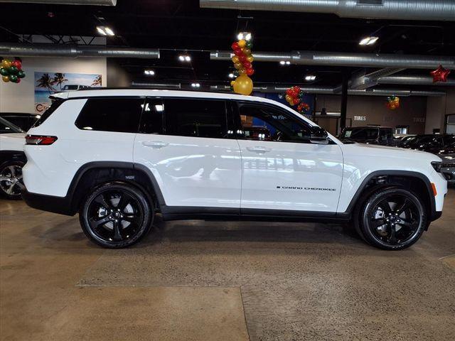used 2025 Jeep Grand Cherokee L car, priced at $43,900