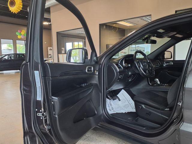 used 2020 Jeep Grand Cherokee car, priced at $15,990