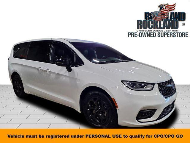 used 2024 Chrysler Pacifica Hybrid car, priced at $25,997