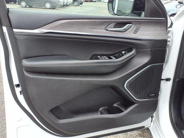 used 2023 Jeep Grand Cherokee car, priced at $37,450