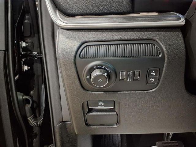 used 2024 Jeep Wagoneer L car, priced at $38,900