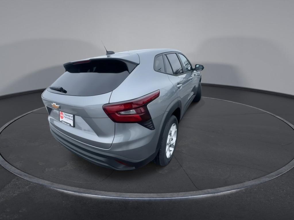 new 2026 Chevrolet Trax car, priced at $23,690