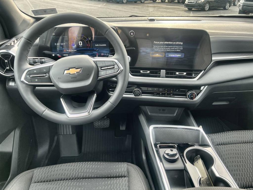 new 2026 Chevrolet Equinox car, priced at $32,300