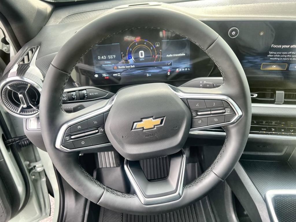 new 2026 Chevrolet Equinox car, priced at $32,300