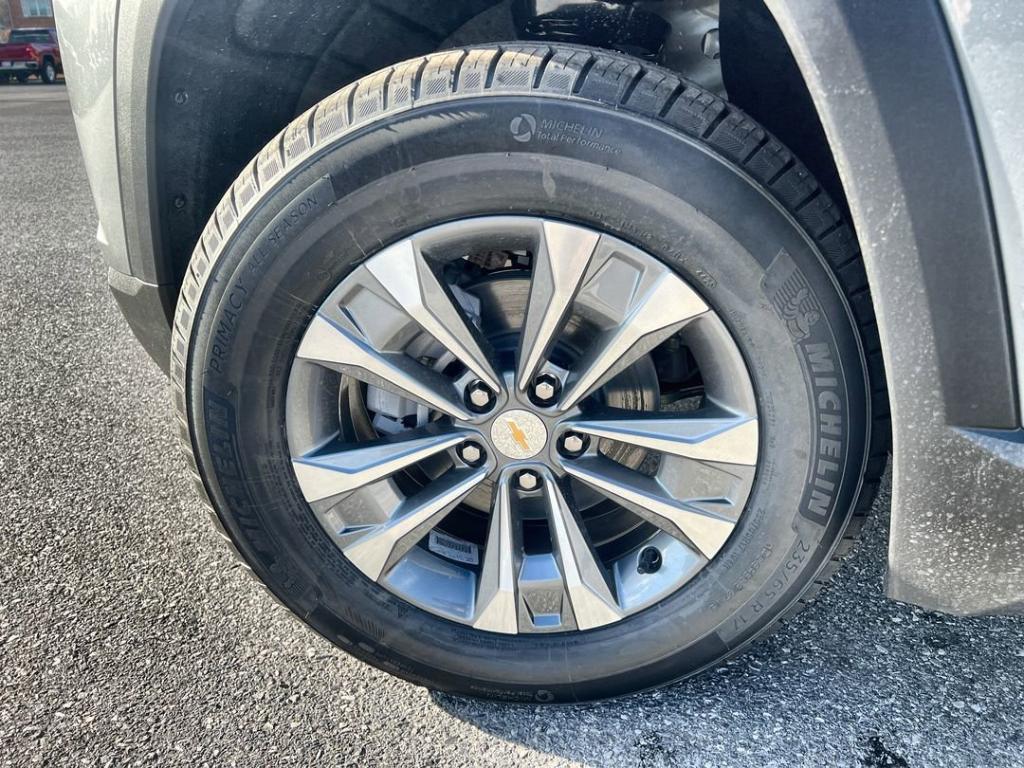 new 2026 Chevrolet Equinox car, priced at $35,175