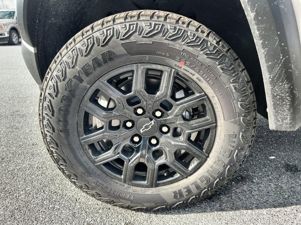 new 2026 Chevrolet Colorado car, priced at $45,425