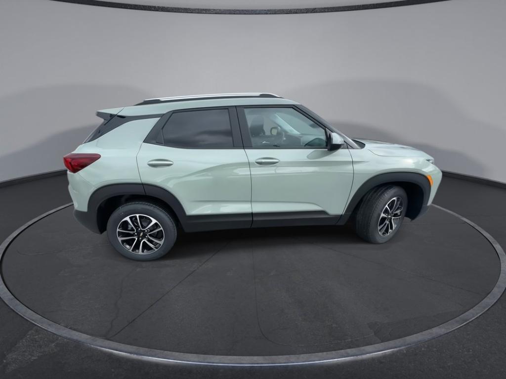 new 2026 Chevrolet TrailBlazer car, priced at $27,100