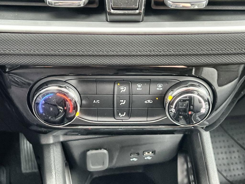 new 2026 Chevrolet TrailBlazer car, priced at $27,100