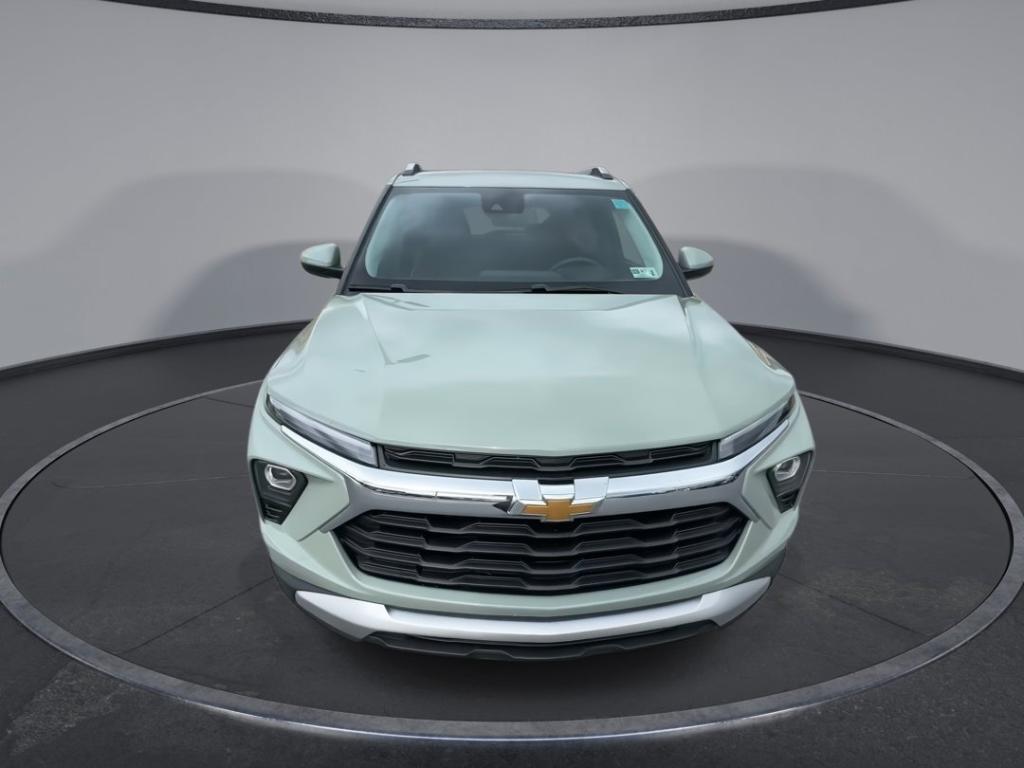 new 2026 Chevrolet TrailBlazer car, priced at $27,100