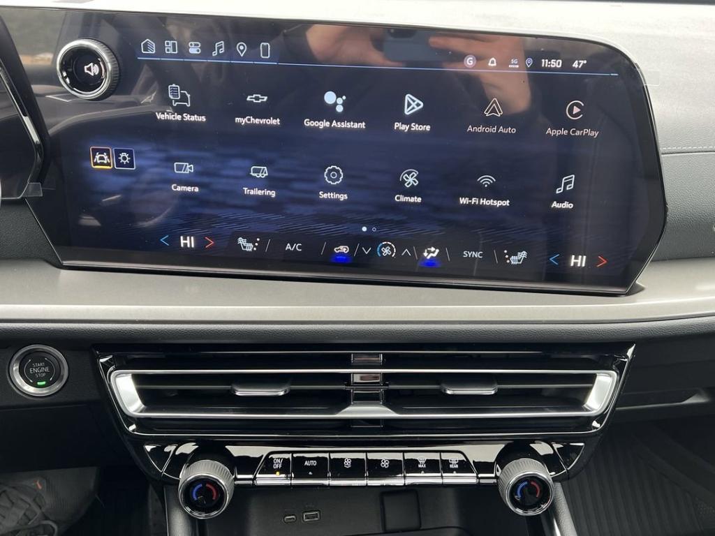 new 2026 Chevrolet Traverse car, priced at $45,760