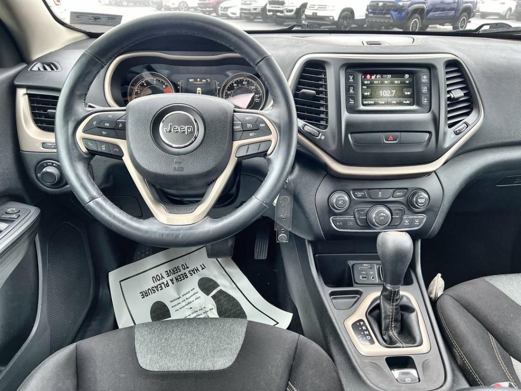 used 2016 Jeep Cherokee car, priced at $11,400