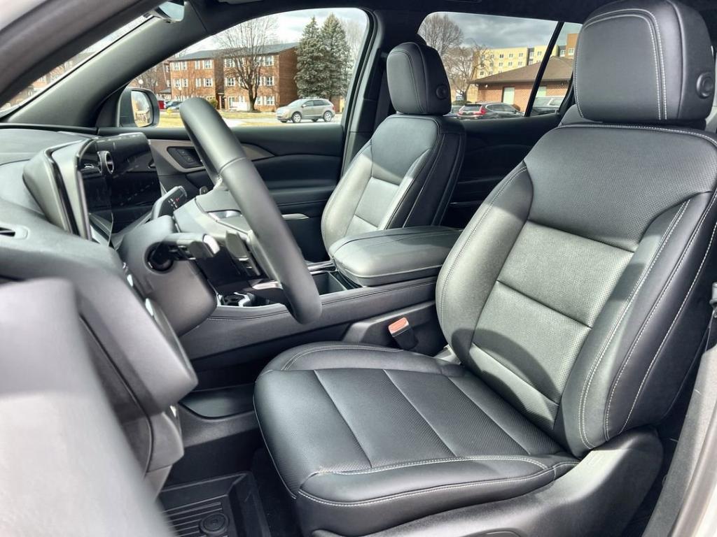 new 2026 Chevrolet Traverse car, priced at $46,985