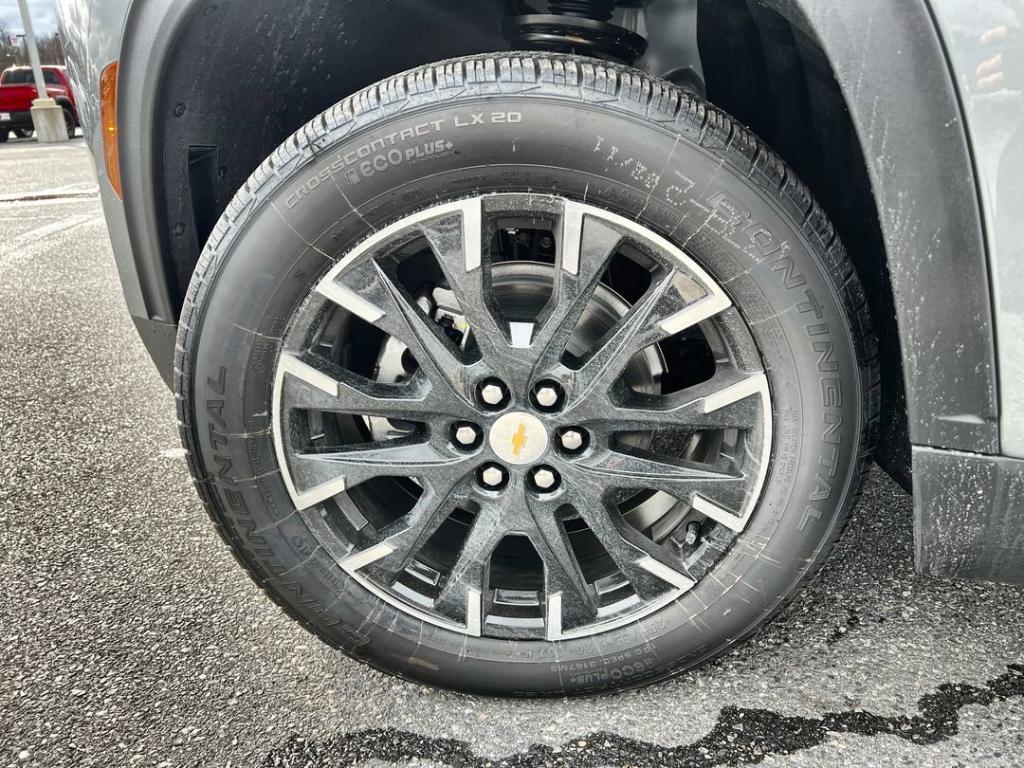 new 2026 Chevrolet Traverse car, priced at $46,985