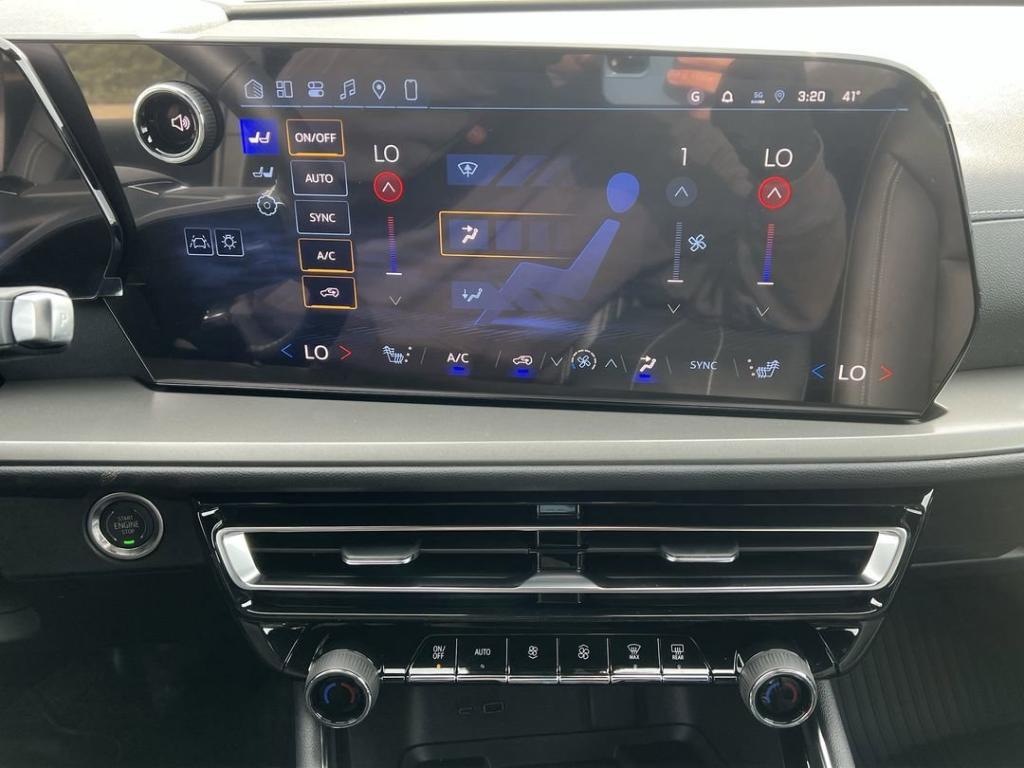 new 2026 Chevrolet Traverse car, priced at $46,985