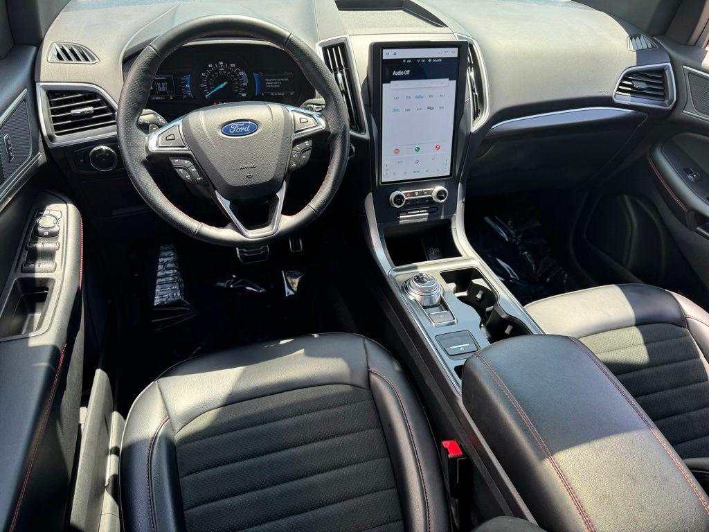 used 2024 Ford Edge car, priced at $30,831