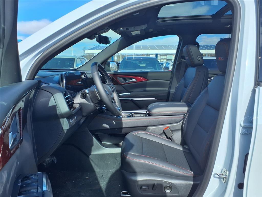 new 2026 Chevrolet Traverse car, priced at $50,701