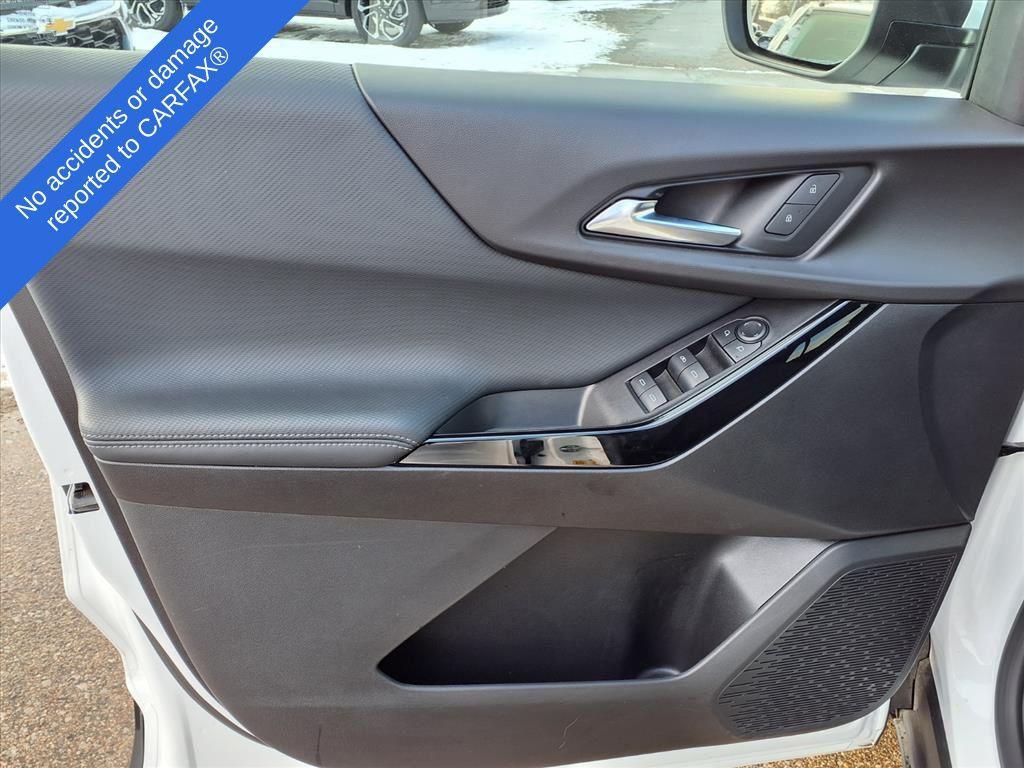 used 2025 Chevrolet Equinox car, priced at $23,995