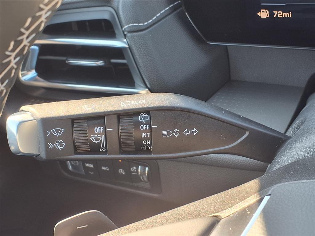 new 2026 Chevrolet Traverse car, priced at $44,822