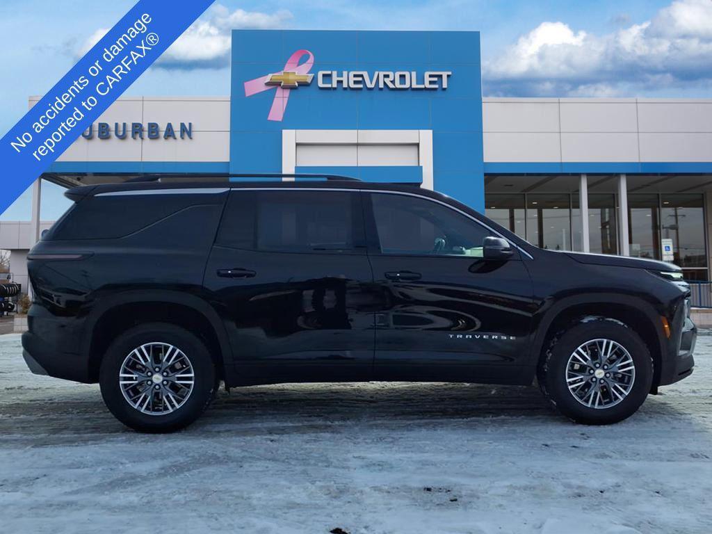 used 2025 Chevrolet Traverse car, priced at $34,995