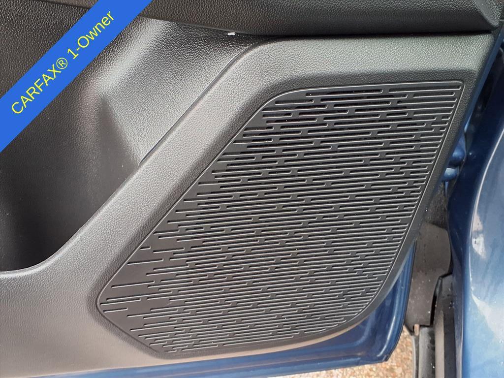 used 2025 Chevrolet Equinox car, priced at $22,995