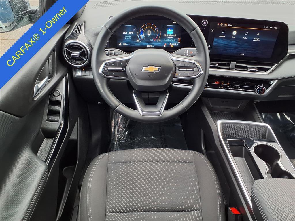 used 2025 Chevrolet Equinox car, priced at $22,995