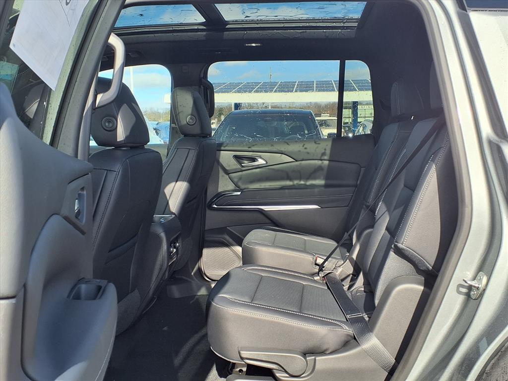 new 2026 Chevrolet Traverse car, priced at $45,992