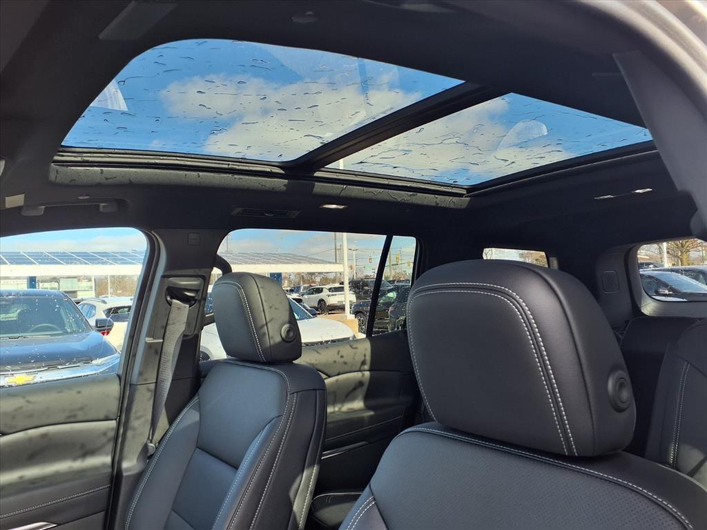 new 2026 Chevrolet Traverse car, priced at $45,992