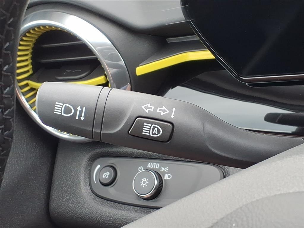 new 2025 Chevrolet Trax car, priced at $25,294