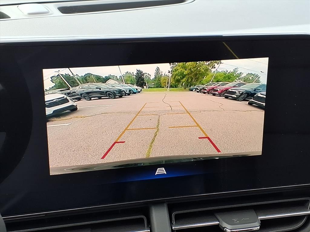 new 2025 Chevrolet Trax car, priced at $25,294