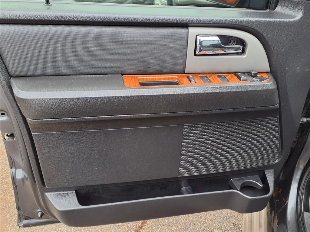 used 2007 Ford Expedition car, priced at $3,990