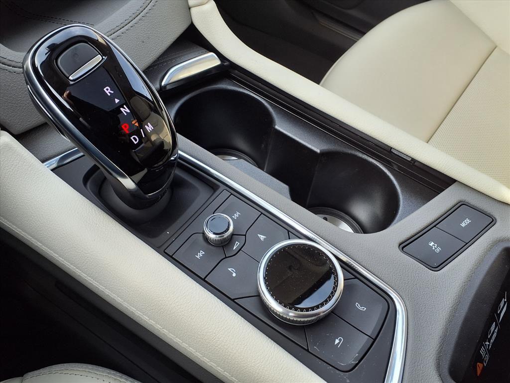 new 2026 Cadillac XT5 car, priced at $56,223