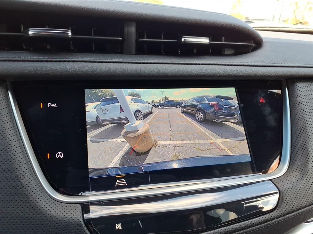 new 2025 Cadillac XT5 car, priced at $50,034