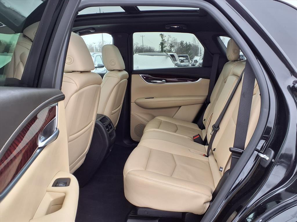 used 2019 Cadillac XT5 car, priced at $16,995