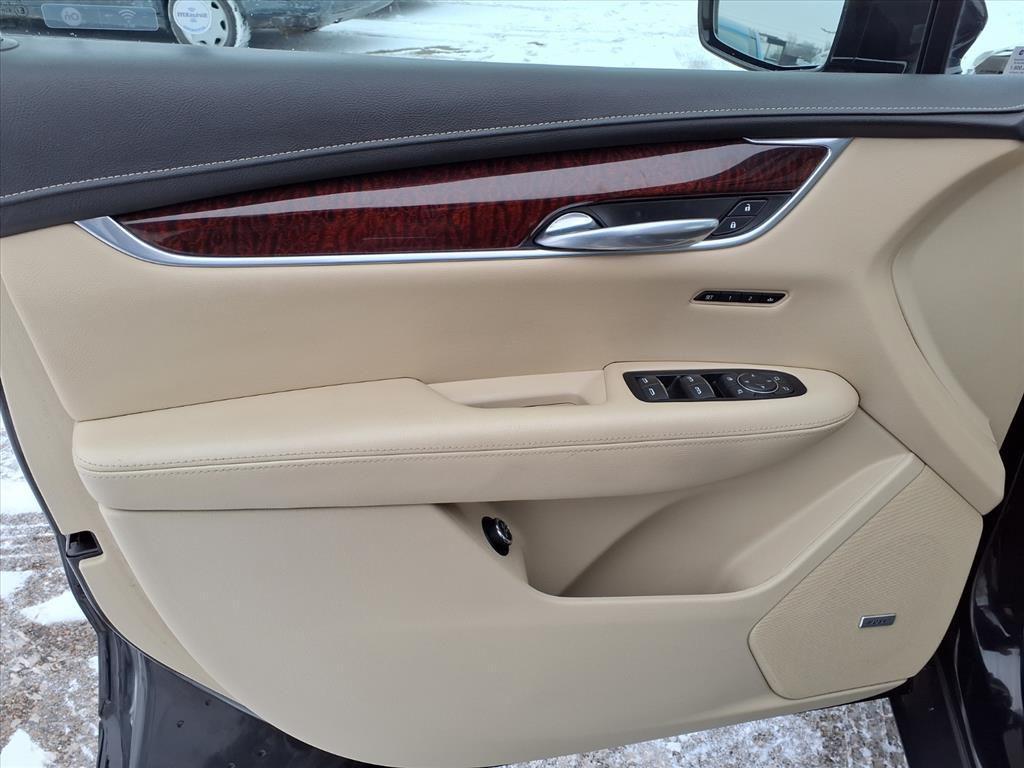 used 2019 Cadillac XT5 car, priced at $16,995