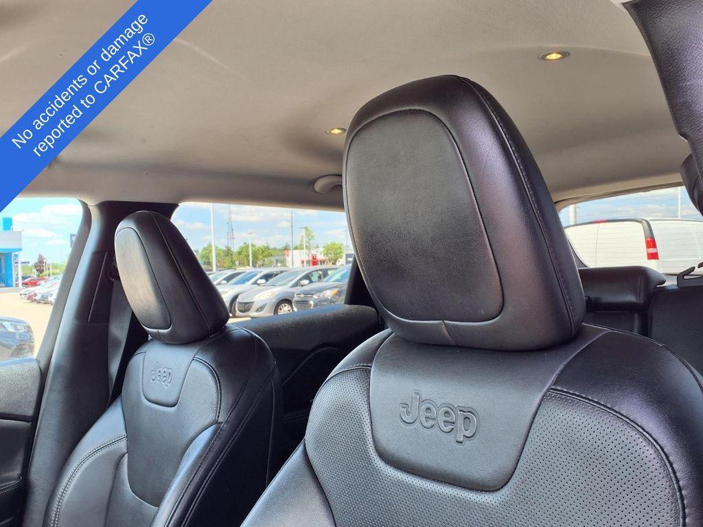 used 2022 Jeep Cherokee car, priced at $13,495