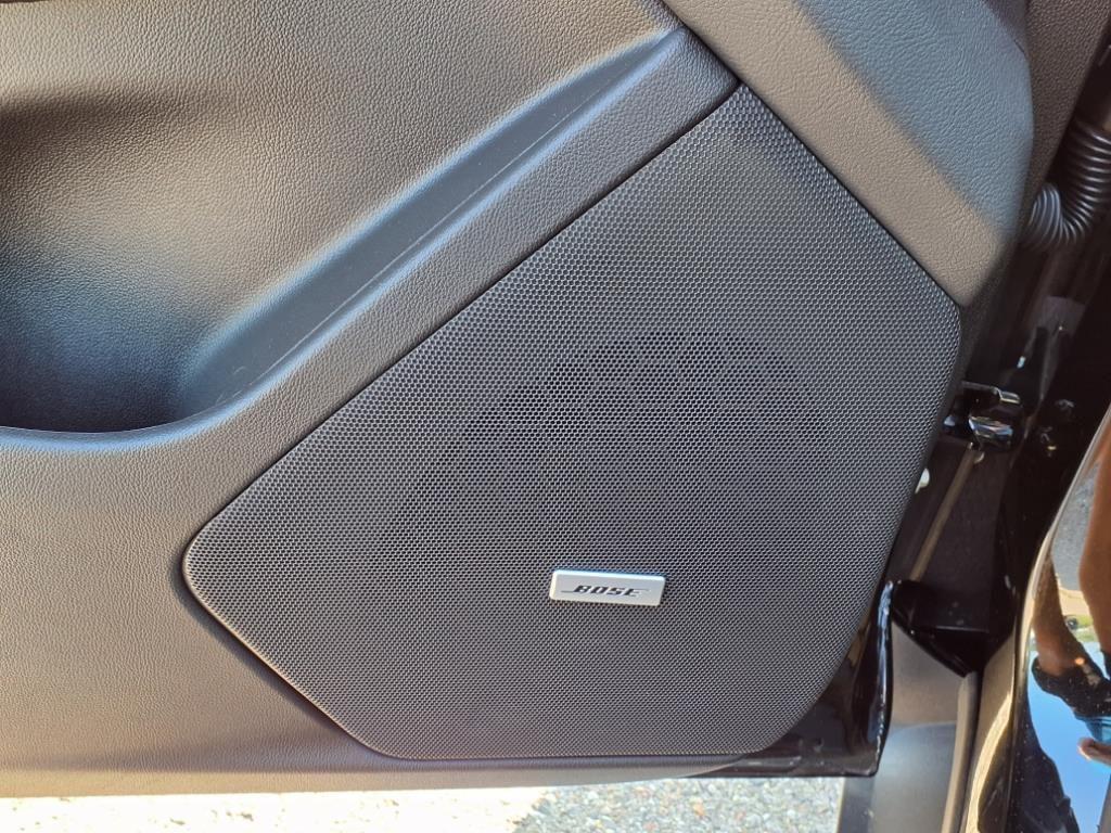 new 2025 Cadillac XT5 car, priced at $50,034