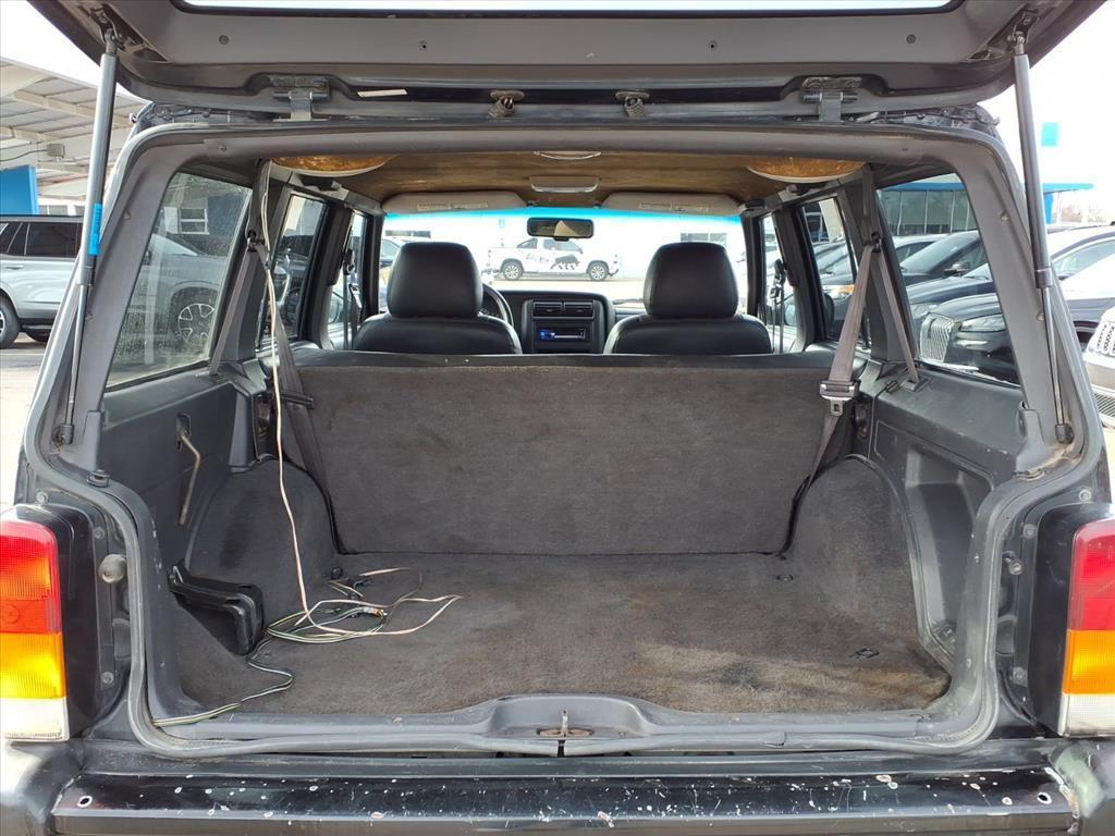 used 2000 Jeep Cherokee car, priced at $2,990