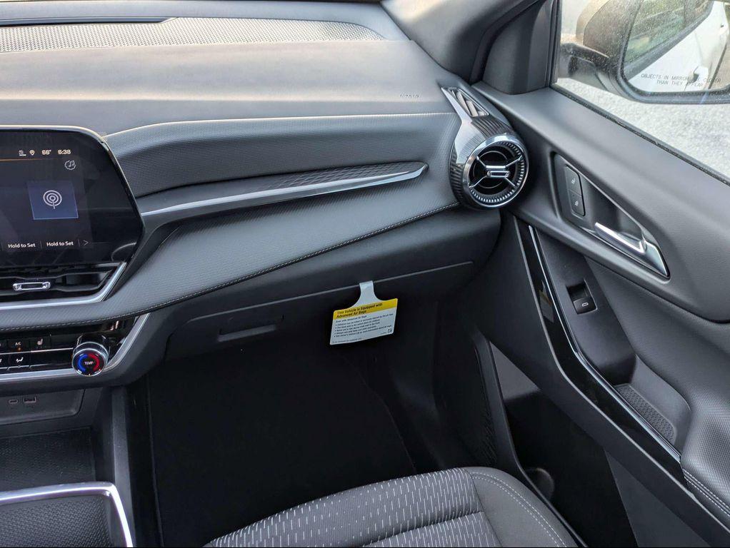 new 2026 Chevrolet Equinox car, priced at $32,944