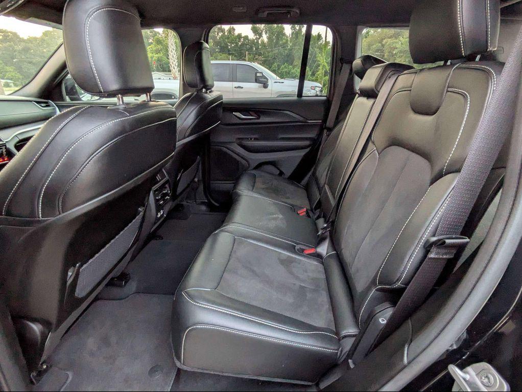 used 2025 Jeep Grand Cherokee car, priced at $39,269