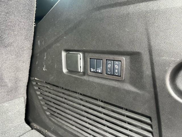 used 2024 GMC Yukon car, priced at $53,491