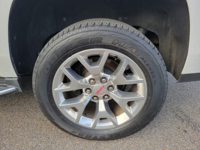 used 2020 GMC Yukon car, priced at $27,491