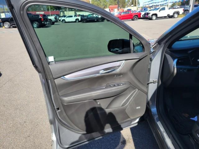 used 2021 Cadillac XT6 car, priced at $21,580